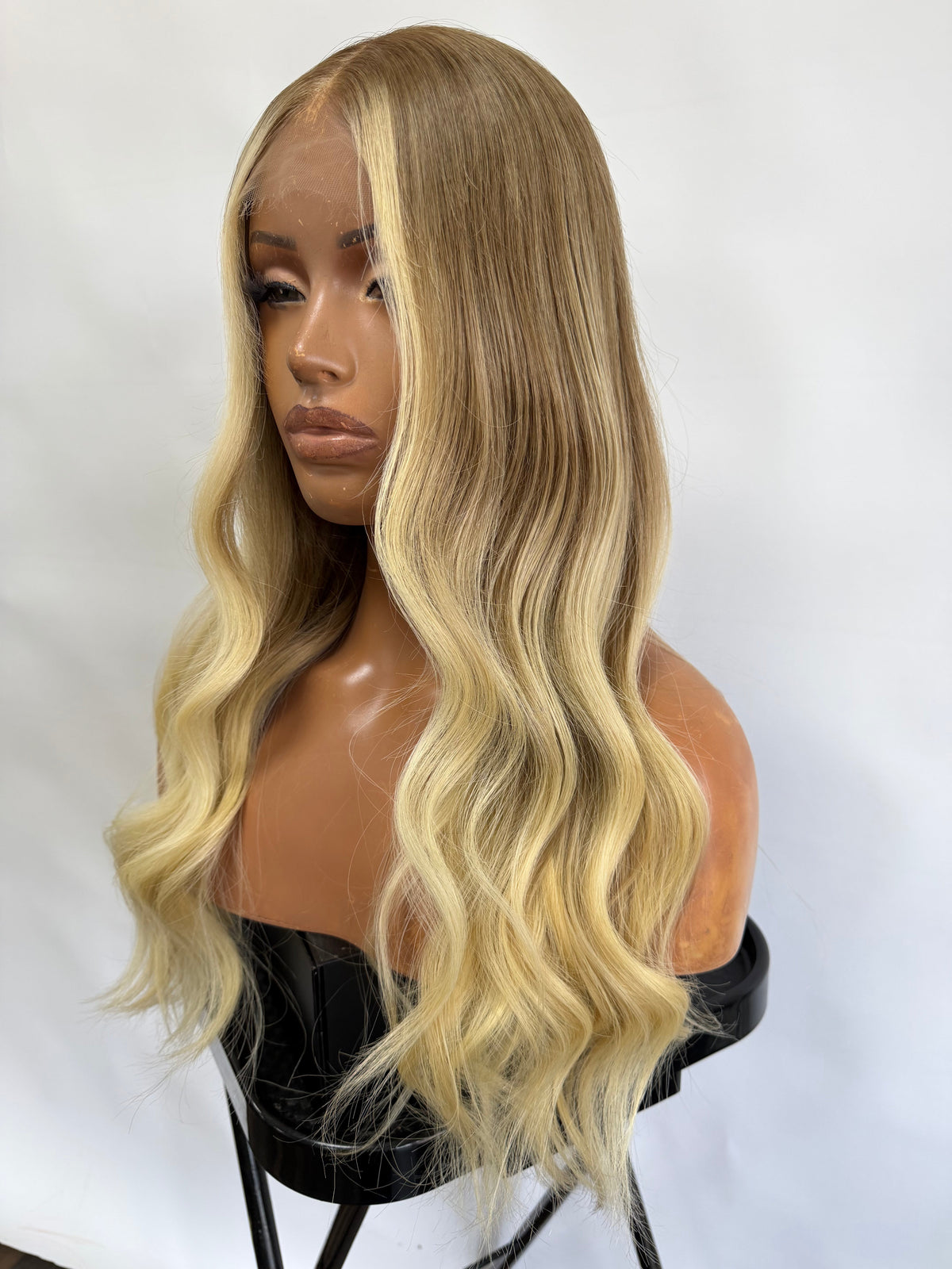 1060 – Natural Looking Human Hair Wigs
