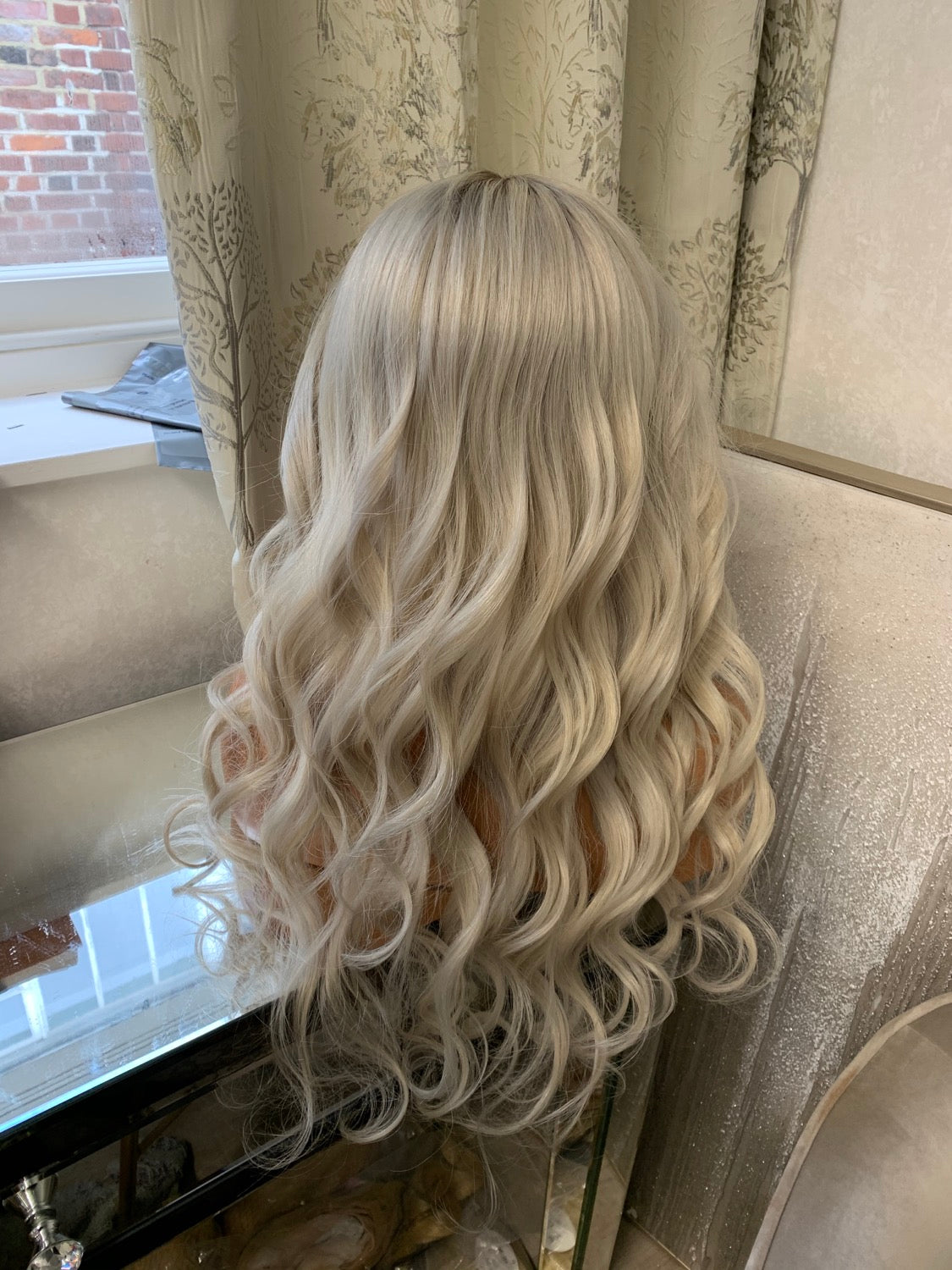Bella - Nuolawigs-UK