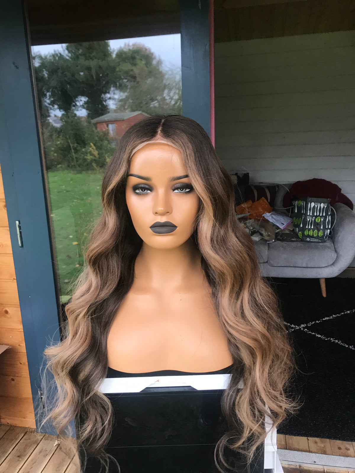 Amber - Nuolawigs-UK